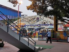 -顺德大良半月城游乐场