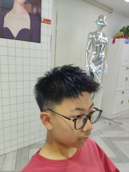 -米娜护肤造型