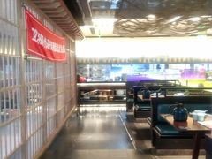 -新田360广场(上海华侨城店)