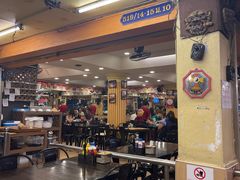 -J Daeng Seafood