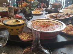 -有红鸡毛店·川菜(建设路店)