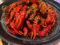 -肥肥虾庄·金牌油焖大虾(汉口城市广场店)