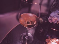 -wineapp葡萄酒餐吧(外滩金融中心店)