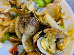 -覃记海鲜美食餐厅