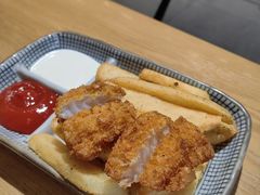 -HELLO 27 意面·沙拉·帕尼尼