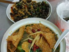 -丽丽三鲜螺蛳粉(田林路店)
