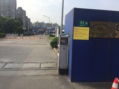 -麦德龙上海闵行商场-停车场