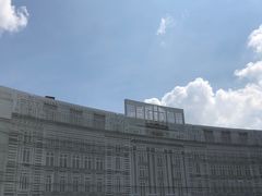 -上海世纪汇广场