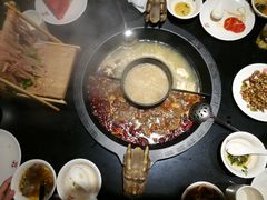 -重庆德庄火锅(体育中心店)