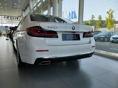 -南充通源宝马4S店(高坪店)