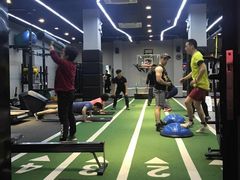 -Freedom Fitness私教健身俱乐部(徐虹北路店)