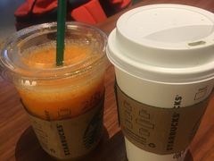 -星巴克(西安曲江银泰店)