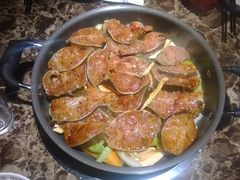 鲶鱼锅-猪啊牛呀羊啊铜盘烤肉(正大广场店)