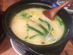 -云海肴·汽锅鸡·云南菜(天山百盛优客店)