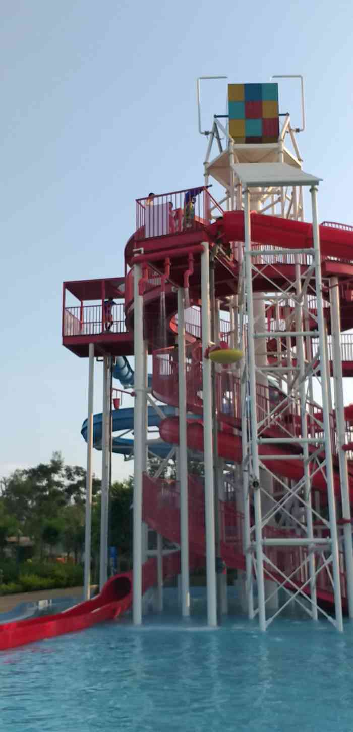 盘锦红海水上乐园-"工作日去的,人不是太多.就是有几个点要注.