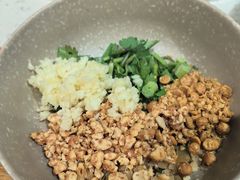 -肖肖酸萝卜鱼火锅(总店)