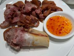 -渔意楼·驰名沙田乳鸽(五羊旗舰店)