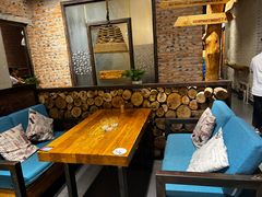 -苹果树下艺术餐厅(宋庄店)