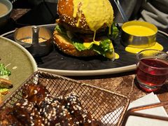 -Let'sBURGERplus·非常创意汉堡(三里屯店)