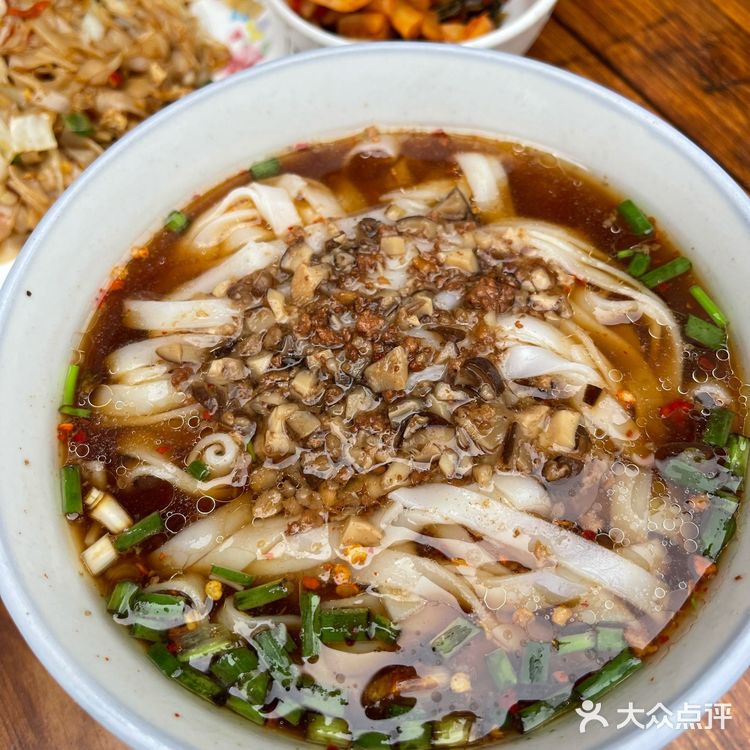 湘潭 无名 但是很好吃的蛋炒粉