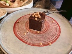 -LES ELITES 英集荟(南京西路店)