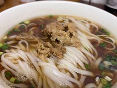 -矮子粉店1985·长沙米粉(湘春路店)
