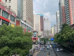 -恒峰步行街