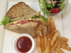 -雕刻时光咖啡馆(北航店)