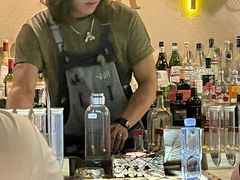 -Shift cocktail bar鸡尾酒吧