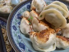 -无名氏宵夜小摊(祝家三姐妹馄饨店)