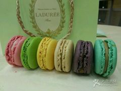 -ladurée(戴高乐机场T 2F店)