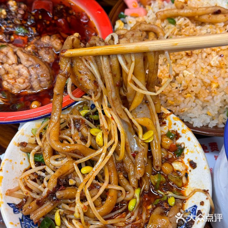 成都西南财大附近，平价好吃的串串香