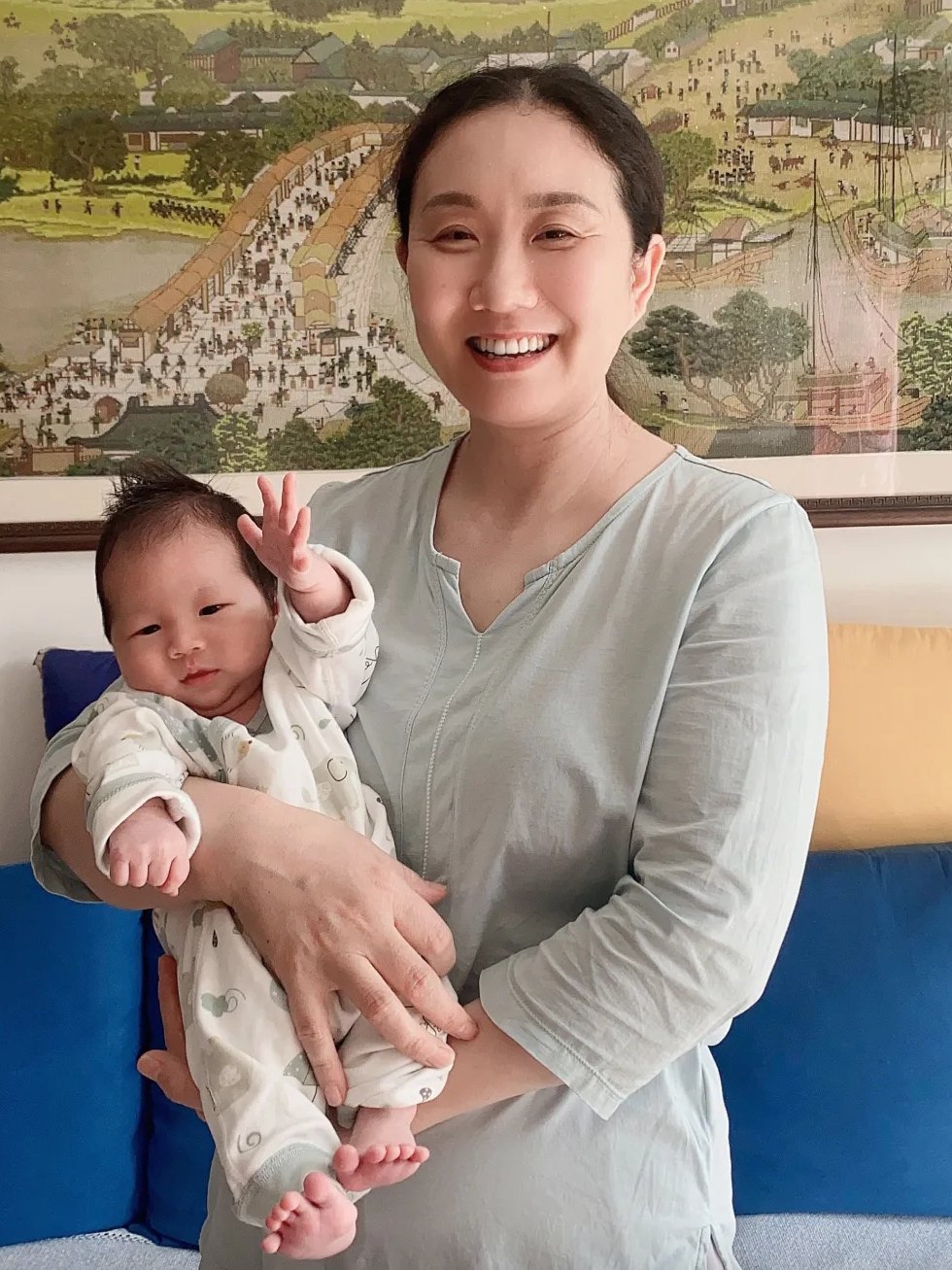 昆山龙哥老婆图片