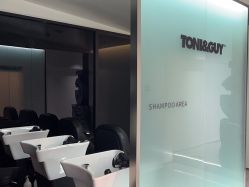 -TONl&GUY essensuais