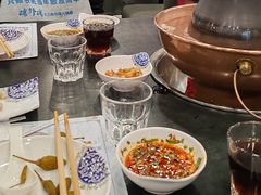 -楼外楼大刀肉传统火锅(西安大路店)