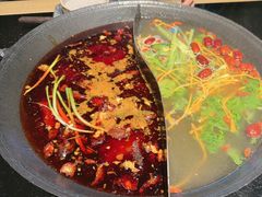 -鹿鸣山草本茶香火锅(园西路店)