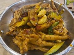 -江城燕子大排档(江汉路步行街店)