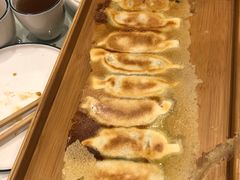 素三鲜锅贴-闫府私房菜·百年鲁菜(欧亚店)