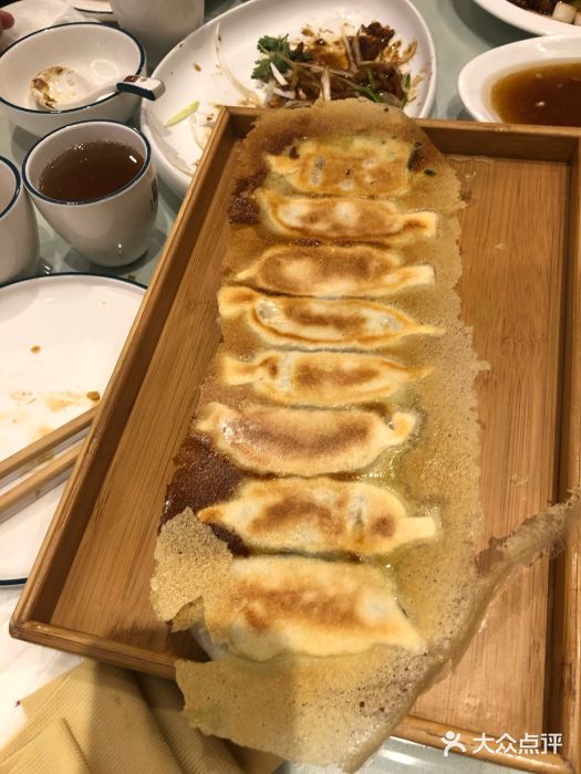 闫府私房菜·百年鲁菜(欧亚店)素三鲜锅贴图片