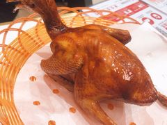 红烧石歧乳鸽-稻香酒家·33年老字号·港式粤菜(富邦中心店)