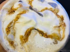 陨石拿铁-瑞幸咖啡(东直门枢纽店)