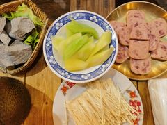 -旧街市鲜货老火锅(大光路店)