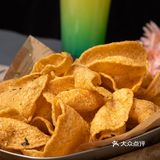 简直就是视觉享受，把黄浦江畔的两岸景色尽收眼底