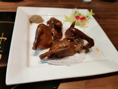脆皮乳鸽-揽季锅物会.福建黄鱼.海鲜姿造(五四路店)