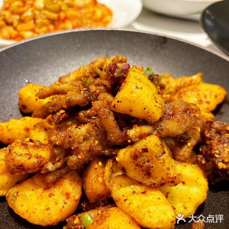 打卡武昌区排名第一🏆的川菜｜真的很费饭[笑哭]