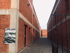 -草场地艺术区