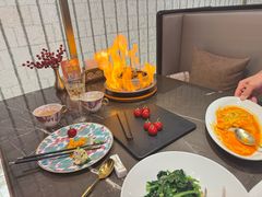-海派悦庭·海胆烧麦·新融合菜(凯德广场店)