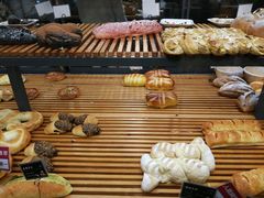 -焙丽拾光(麦凯乐直营店)