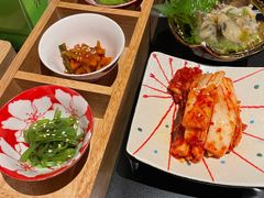-山川小町·极番烧肉(新地假日广场店)