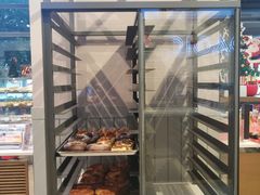 面包甜点陈列柜-巴黎贝甜(常德路店)